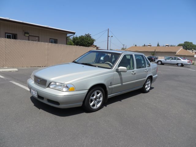 Volvo S70 2000 photo 2