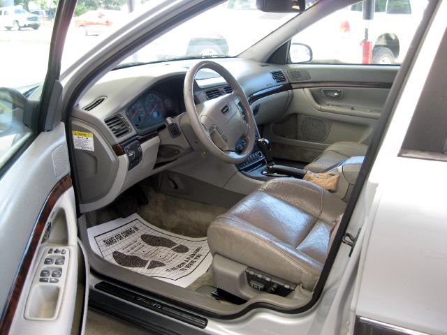 Volvo S80 1999 photo 19