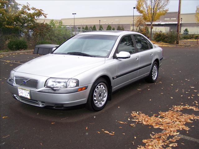 Volvo S80 4X4 - ONE Owner Sedan