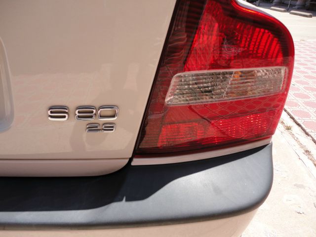 Volvo S80 2000 photo 2