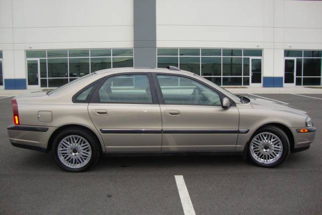 Volvo S80 4X4 - ONE Owner Sedan