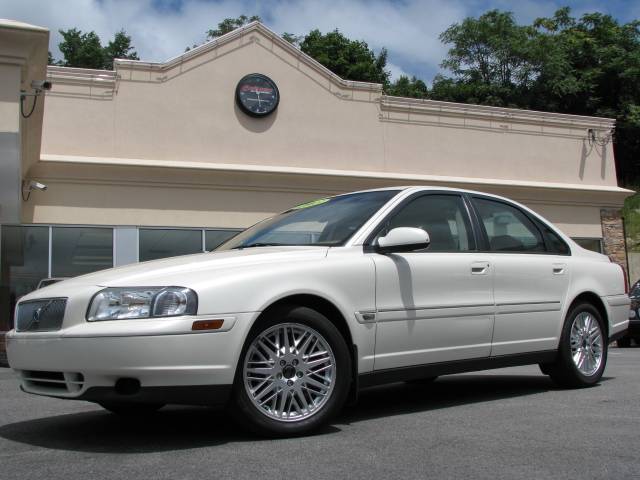 Volvo S80 4X4 - ONE Owner Sedan