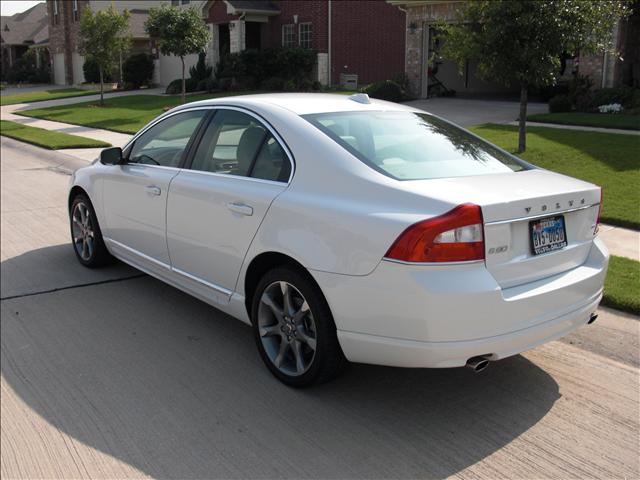 Volvo S80 2010 photo 1