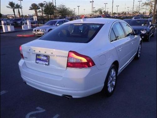 Volvo S80 2011 photo 2