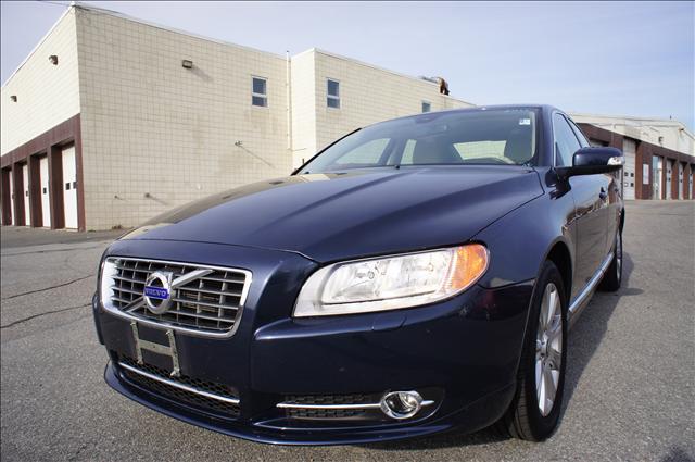 Volvo S80 2011 photo 2