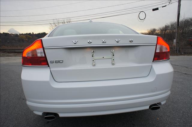 Volvo S80 2011 photo 1