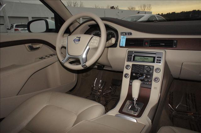 Volvo S80 2011 photo 4