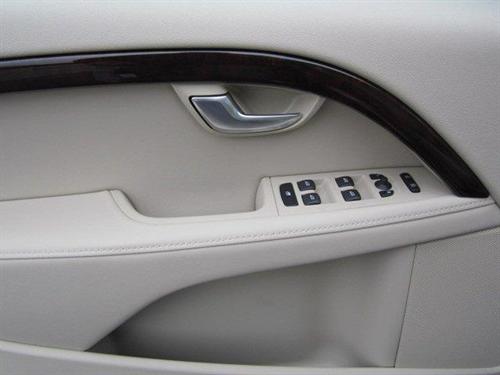 Volvo S80 2011 photo 2