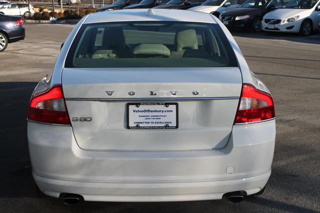 Volvo S80 2012 photo 1