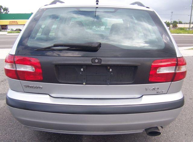 Volvo V40 2001 photo 4