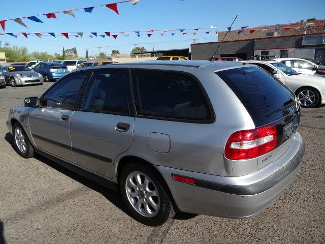 Volvo V40 2002 photo 8