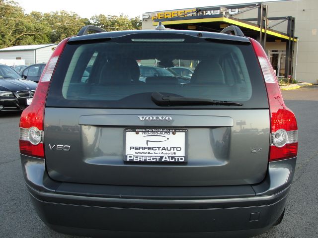 Volvo V50 2007 photo 2