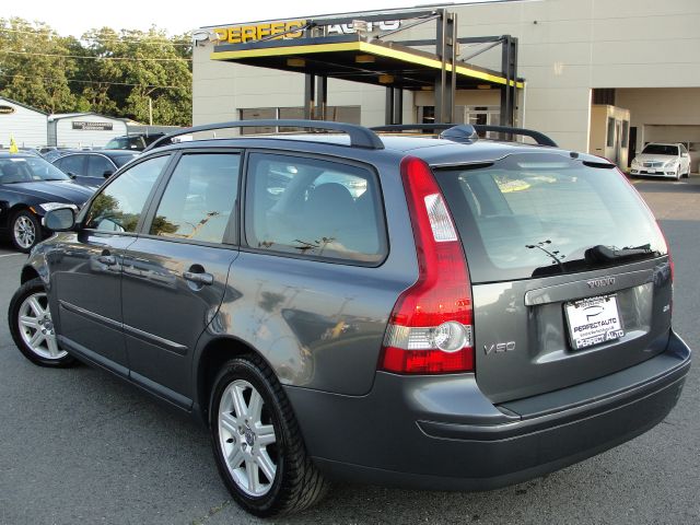 Volvo V50 2007 photo 4