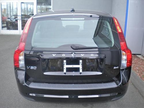 Volvo V50 2009 photo 1