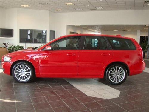 Volvo V50 2010 photo 1