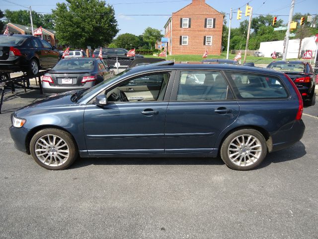 Volvo V50 2010 photo 4