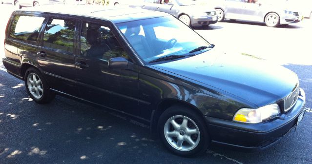 Volvo V70 1998 photo 2