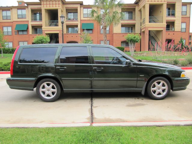 Volvo V70 1998 photo 2