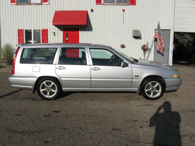 Volvo V70 1998 photo 2