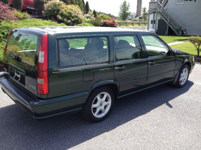 Volvo V70 1998 photo 9