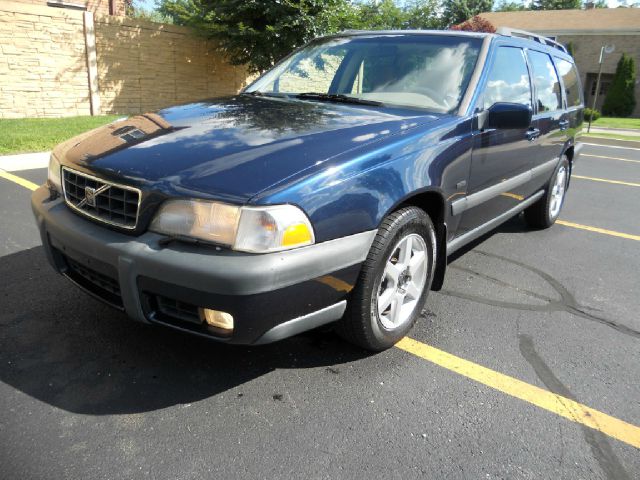 Volvo V70 1998 photo 2