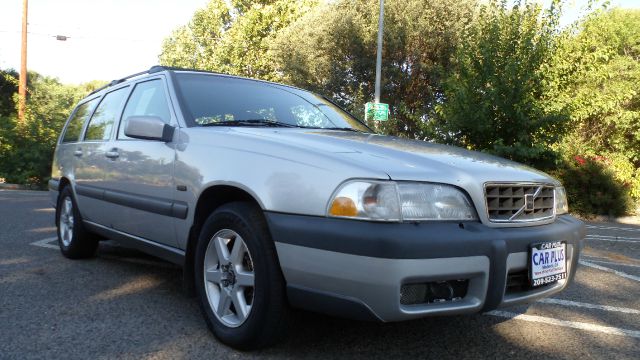 Volvo V70 1998 photo 2