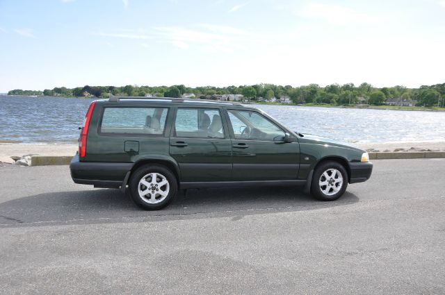 Volvo V70 1999 photo 23