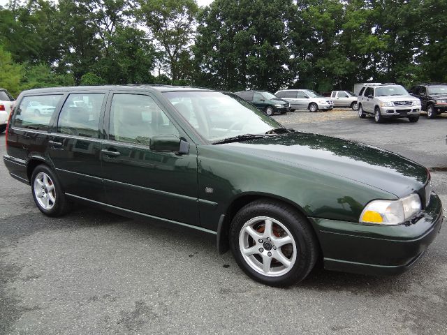 Volvo V70 2000 photo 4