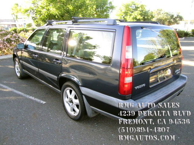 Volvo V70 2000 photo 3