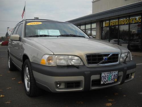 Volvo V70 2000 photo 1