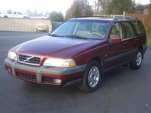 Volvo V70 2000 photo 1