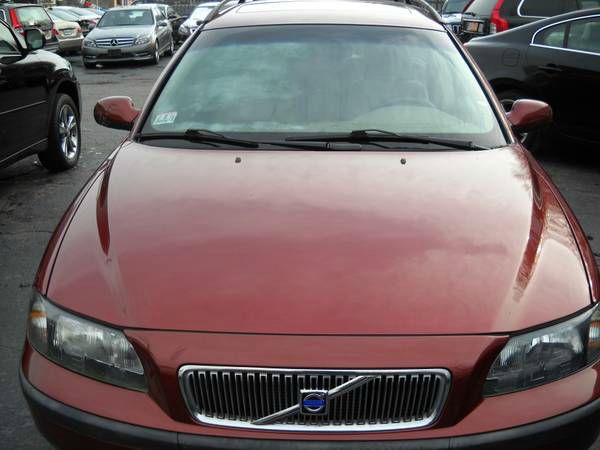 Volvo V70 2001 photo 1