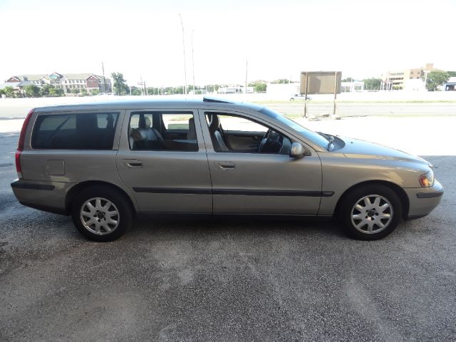 Volvo V70 2001 photo 17