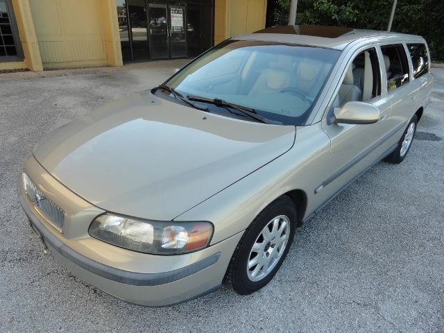 Volvo V70 2001 photo 18