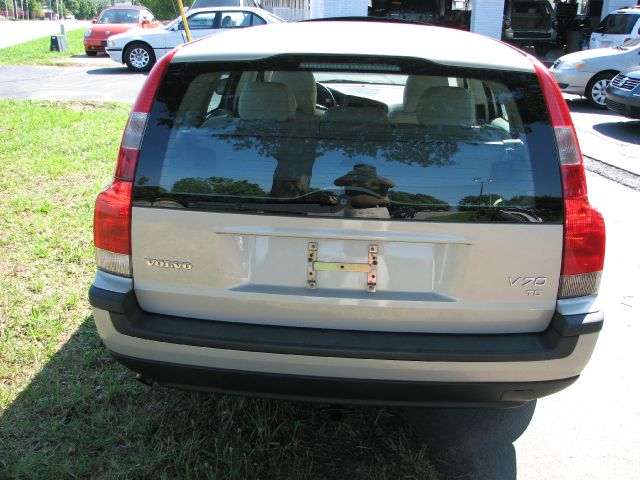 Volvo V70 4X4 ED. Bauer EL Wagon