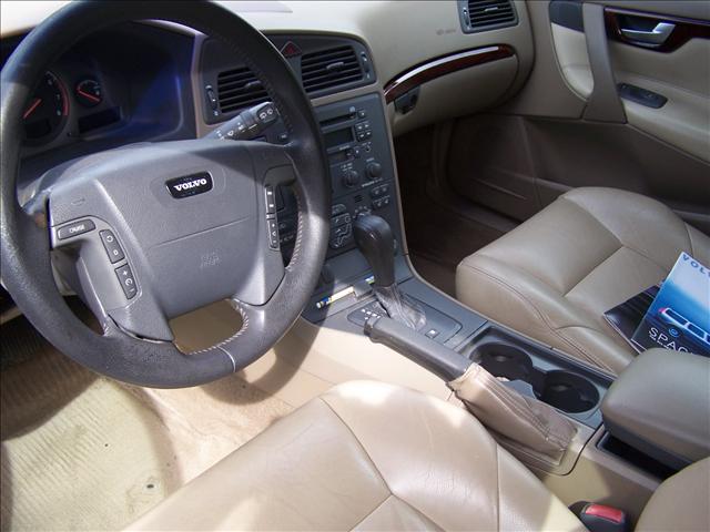 Volvo V70 2001 photo 4