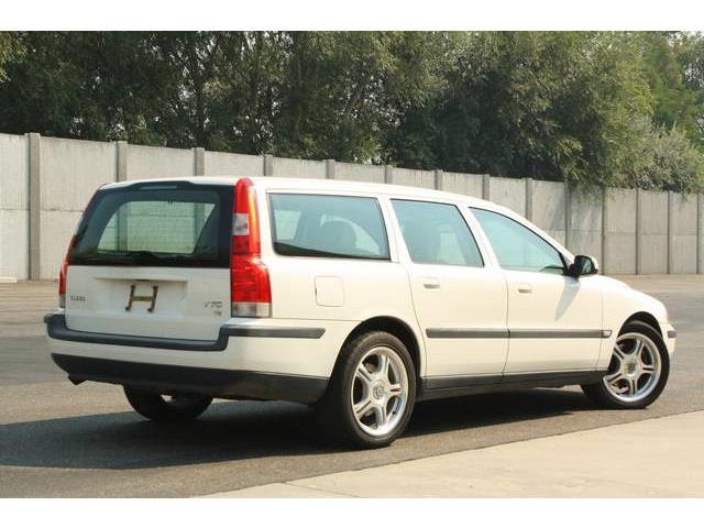 Volvo V70 2001 photo 3