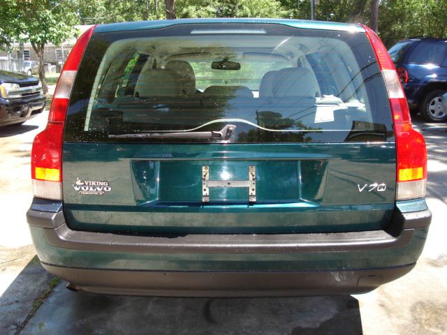 Volvo V70 2002 photo 2