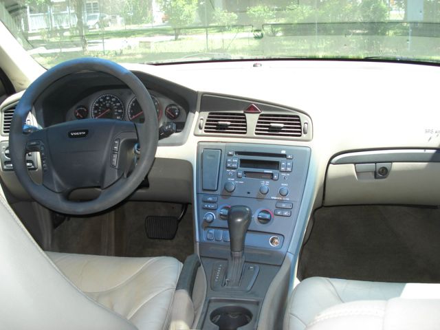 Volvo V70 2002 photo 3