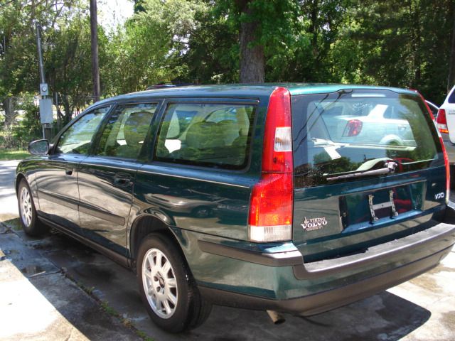 Volvo V70 2002 photo 6