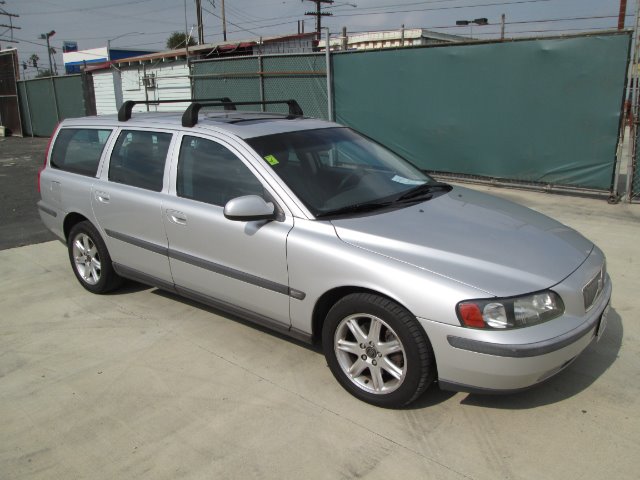 Volvo V70 2003 photo 2