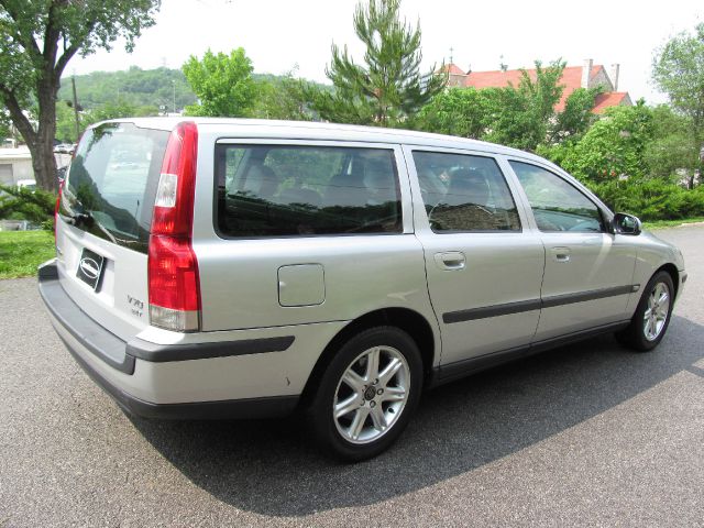 Volvo V70 2003 photo 19