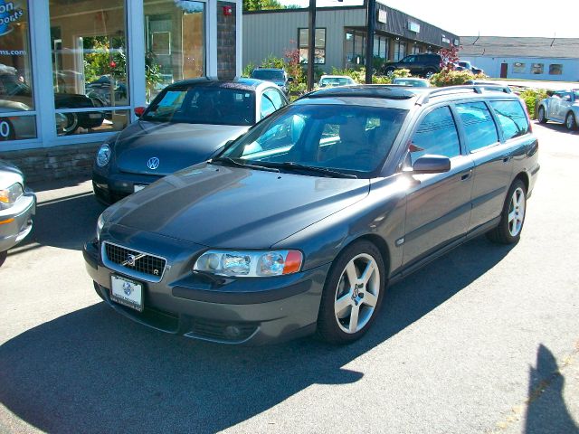 Volvo V70 2004 photo 3