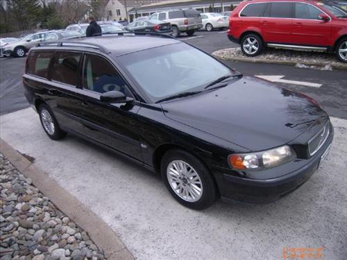 Volvo V70 2004 photo 2