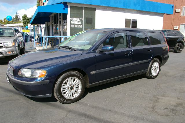 Volvo V70 2004 photo 2