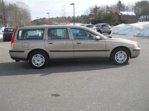 Volvo V70 2004 photo 2