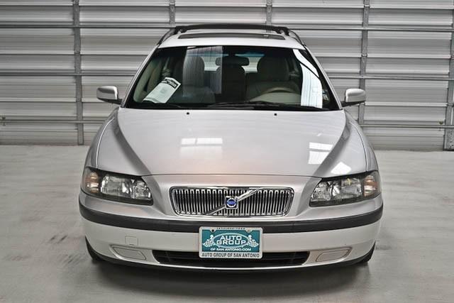 Volvo V70 2004 photo 5