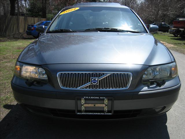 Volvo V70 2004 photo 3