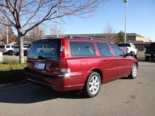 Volvo V70 2005 photo 1