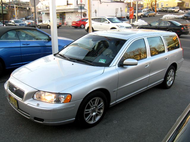 Volvo V70 2006 photo 4